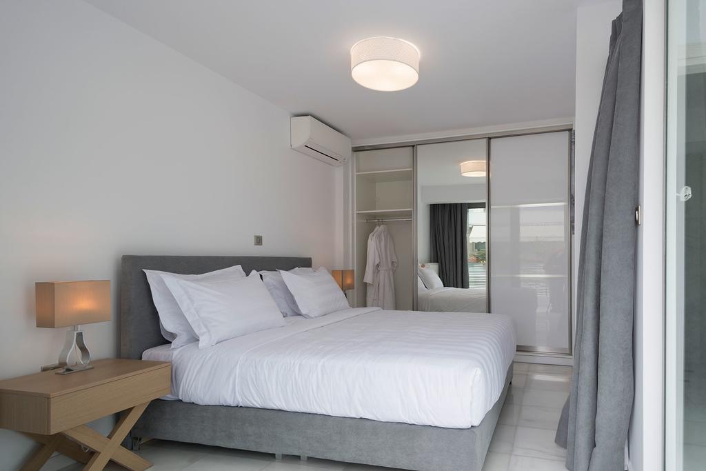 Petal Apartments Atene Esterno foto