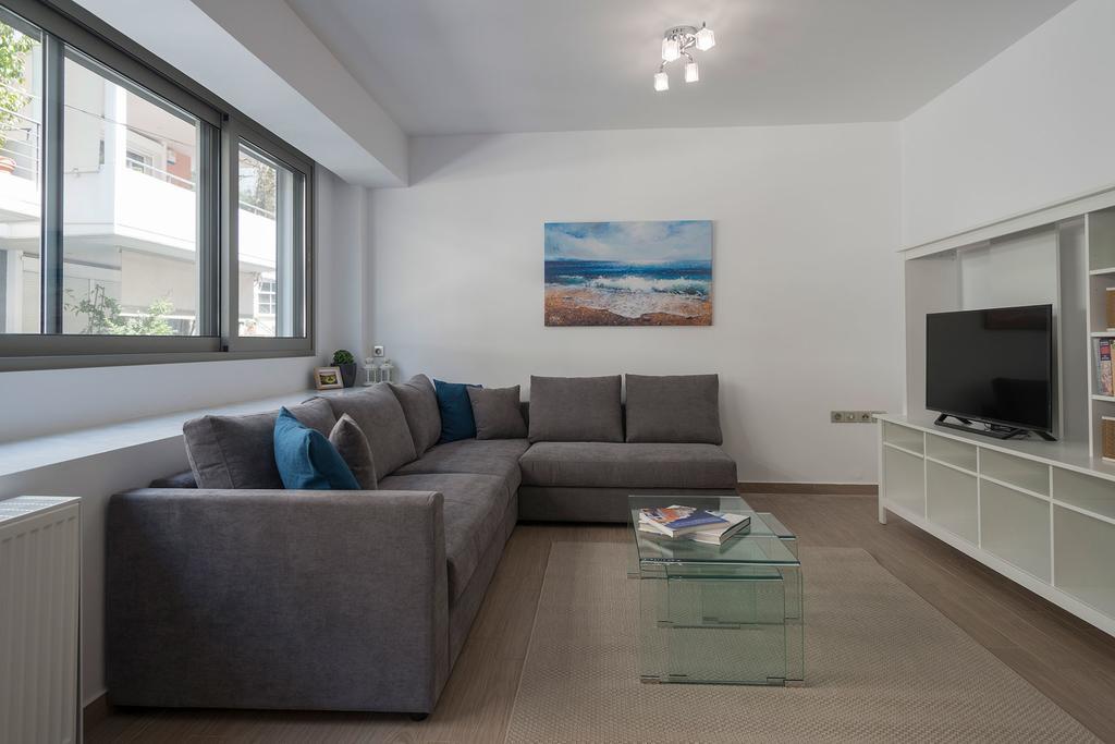 Petal Apartments Atene Esterno foto