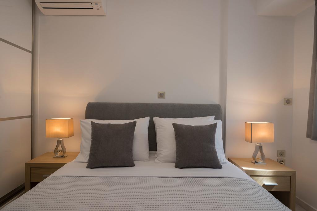 Petal Apartments Atene Esterno foto